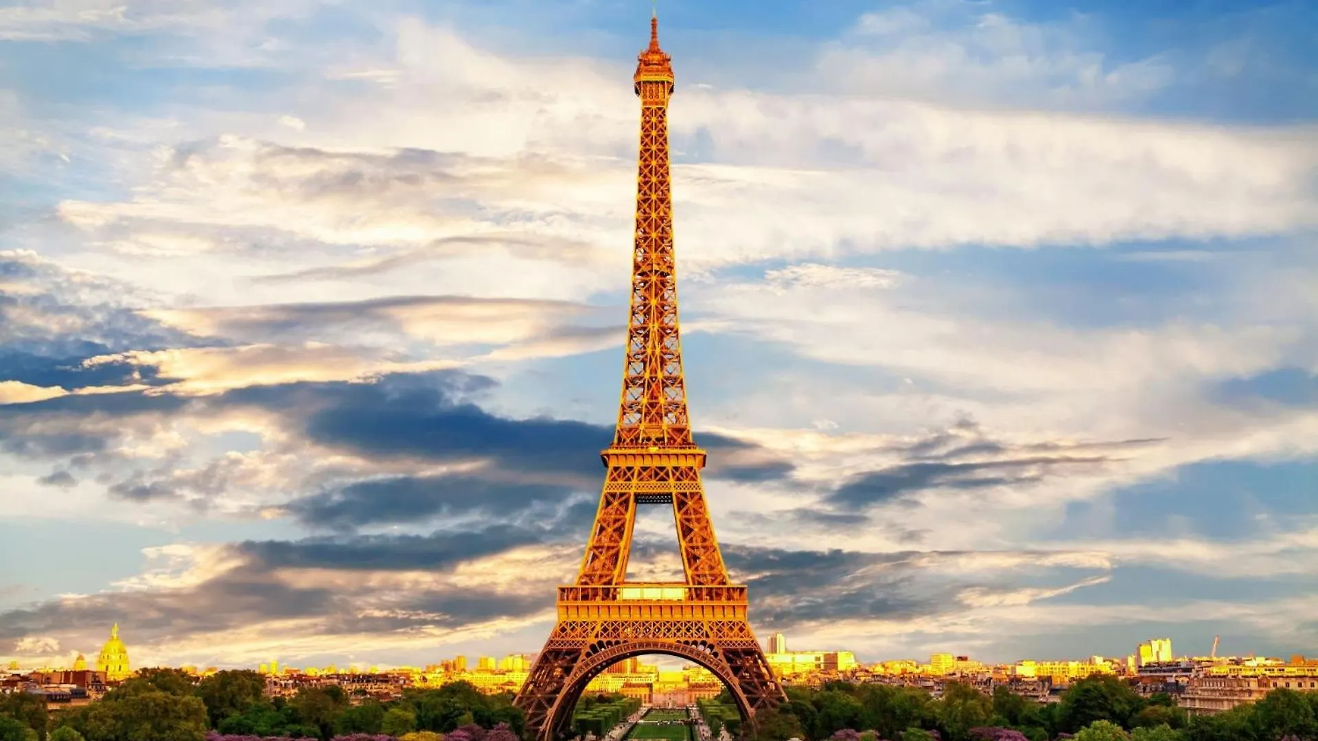 Eiffel Tower - Cityapartmentstay