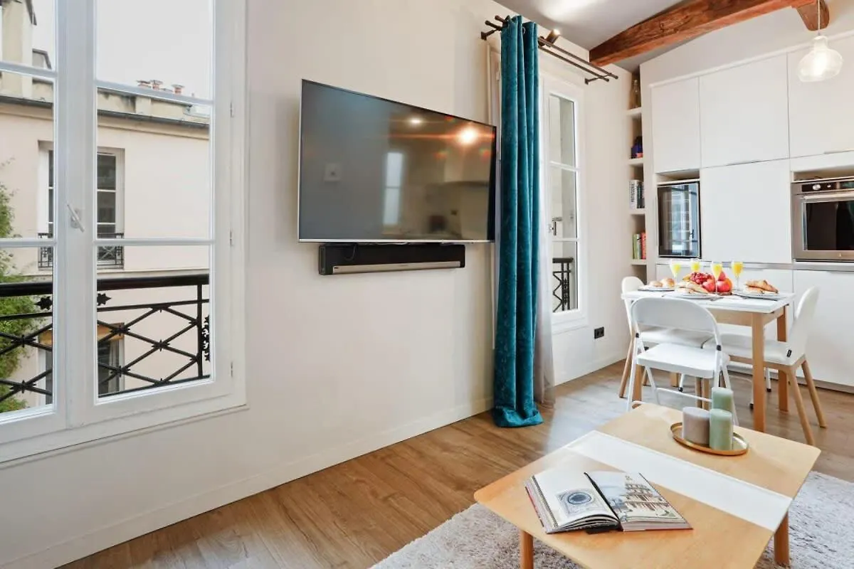Eiffel Tower - Cityapartmentstay * Parijs